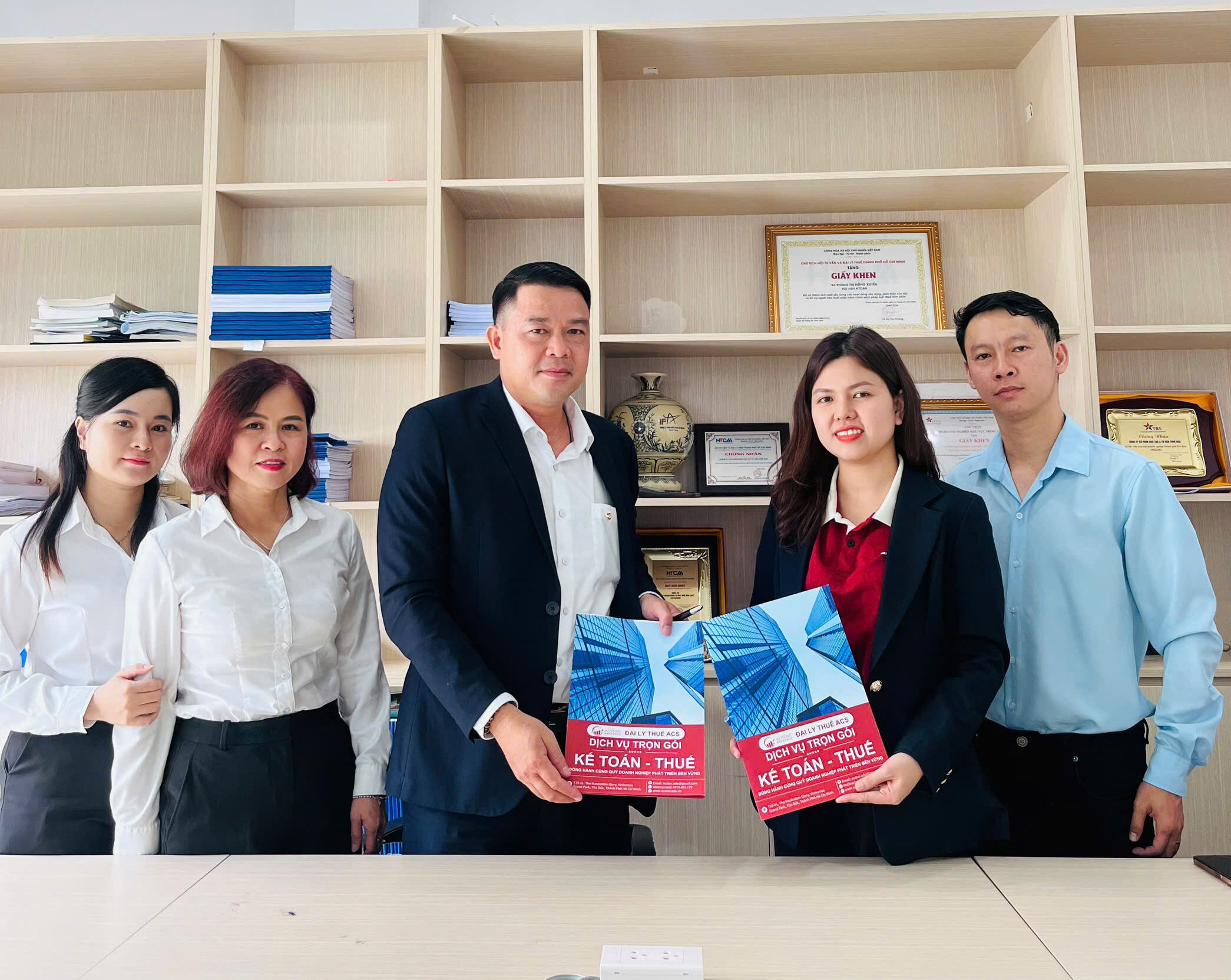 ĐẠI LÝ THUẾ ACS KÝ KẾT HỢP TÁC CHIẾN LƯỢC CÙNG VIETCOMBANK VINHOMES GRAND PARK 2025